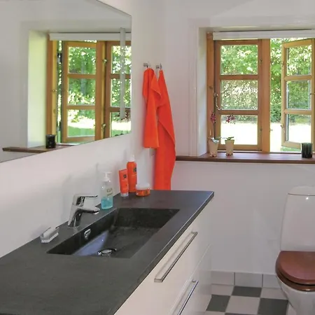 別荘 Two Bedroom Holiday In Nordenbro Vesteregn